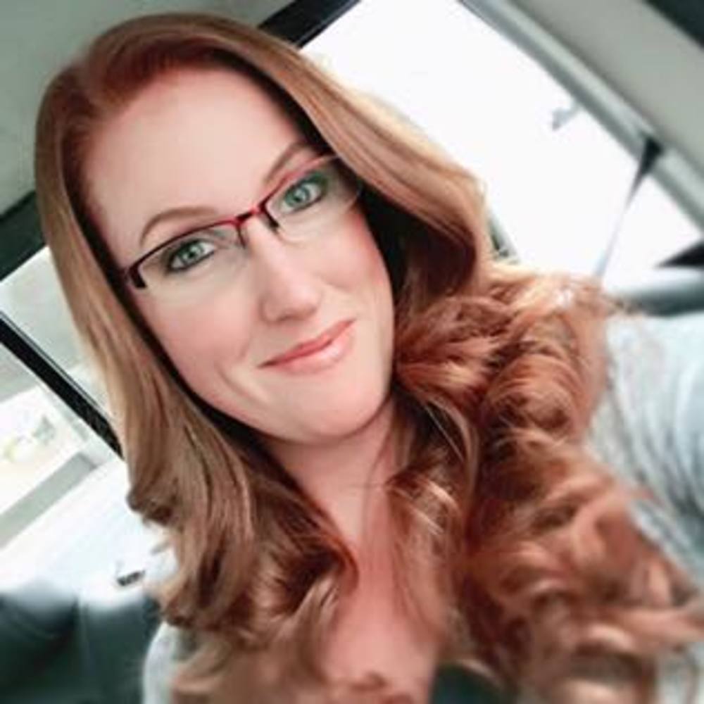 Meet your Posher, Samia